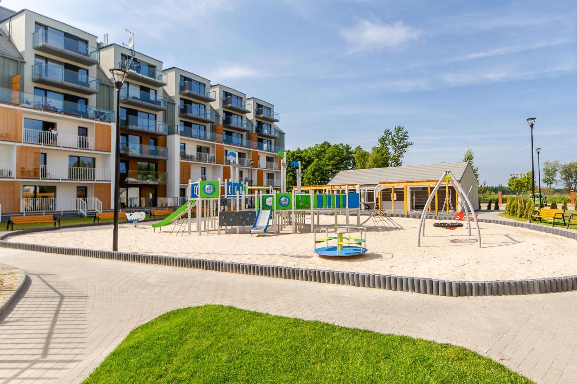 Waterline Apartamenty 科沃布热格 外观 照片